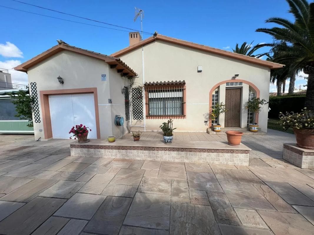 Sale of independent chalet in Avenida del Cabo, 124, Orihuela
photo 5