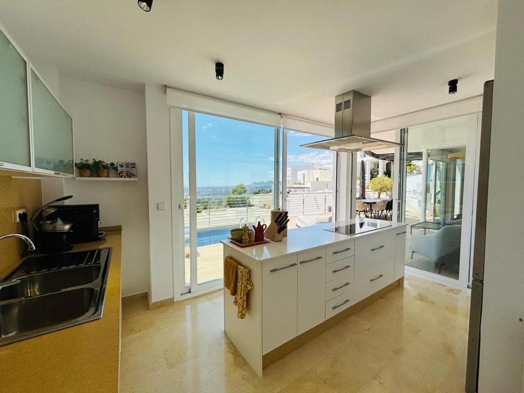 Sprzedaż niezależnego domku jednorodzinnego w Altea la Vella, Altea photo 3
