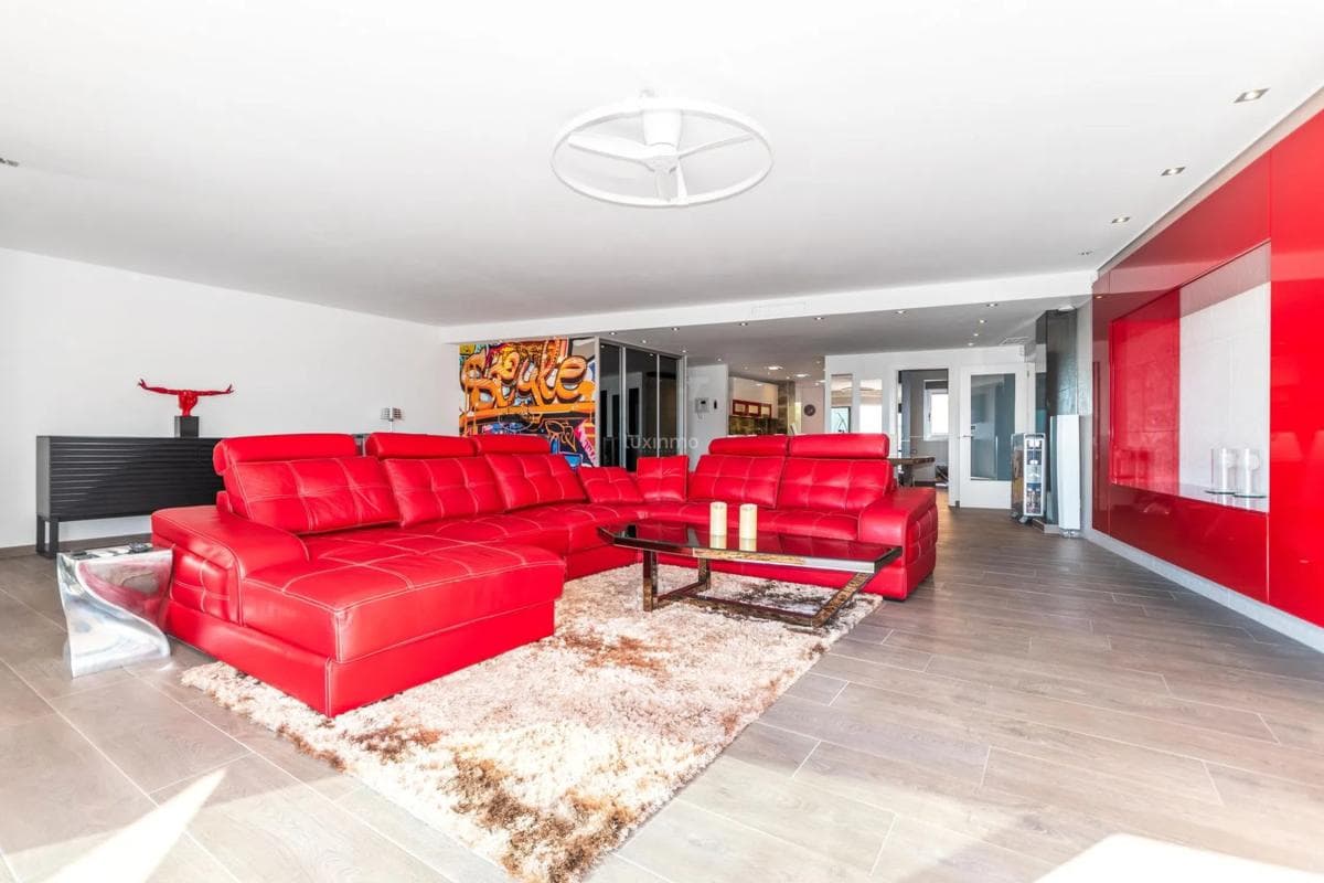 Sale of apartment in Zona de Mascarat, Altea
photo 2