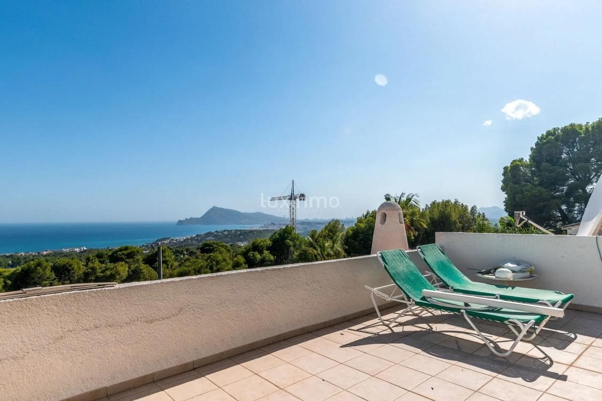 Sprzedaż niezależnego domku jednorodzinnego w Altea la Vella, Altea photo 3