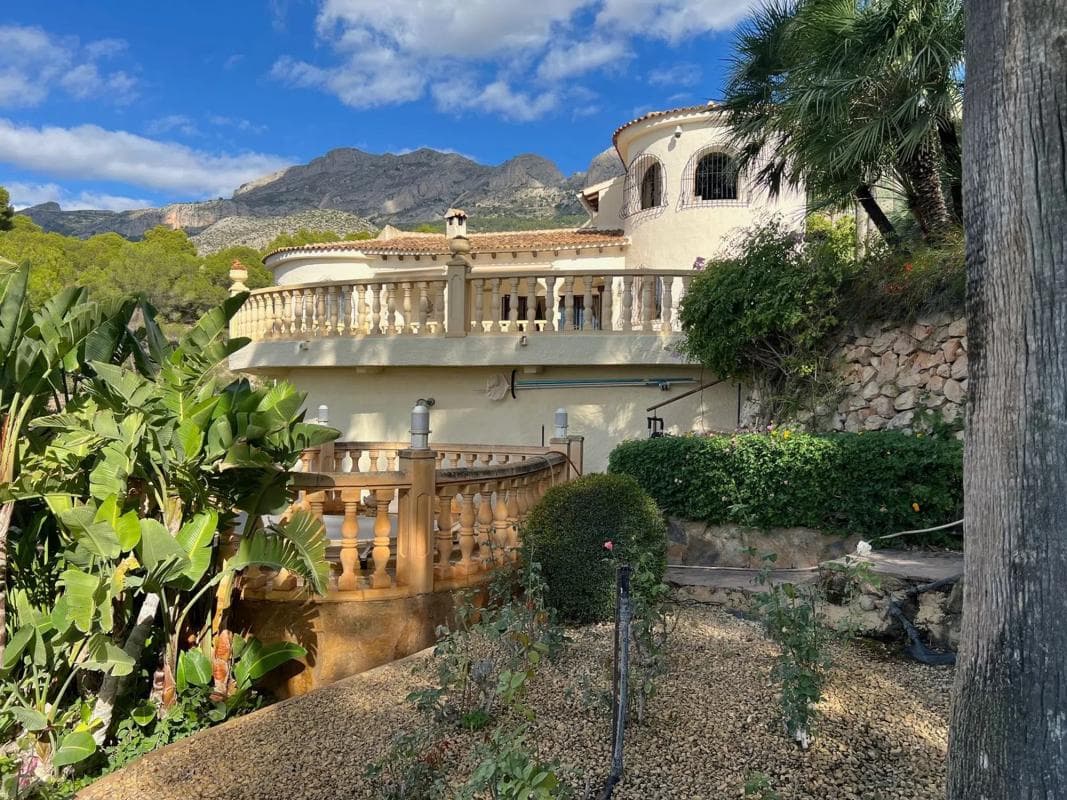 Sprzedaż niezależnego domku jednorodzinnego w Calle la Camelia, Altea photo 4