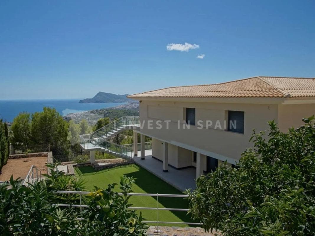 Sprzedaż niezależnego domku jednorodzinnego w Altea la Vella, Altea photo 3