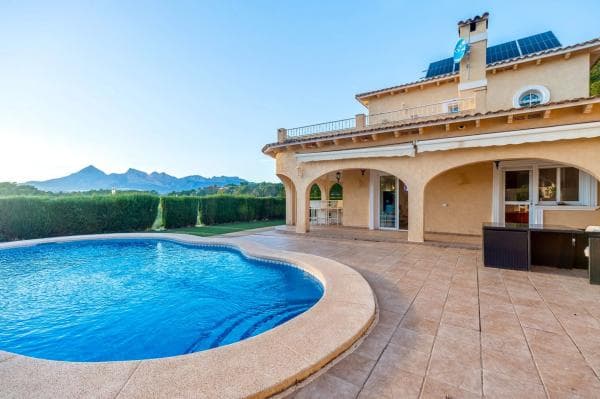 Chalet wolnostojący na sprzedaż w Urbanización Jardines de Alhama, Altea photo 1