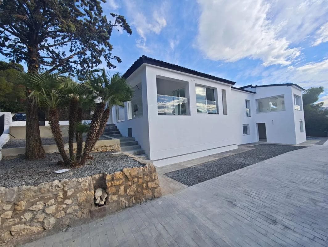 Sprzedaż niezależnego domku jednorodzinnego w Altea la Vella, Altea photo 2