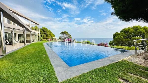 Chalet wolnostojący na sprzedaż w Zona de Mascarat, Altea photo 1