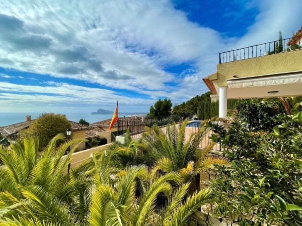 Chalet wolnostojący na sprzedaż w Zona de Mascarat, Altea photo 1