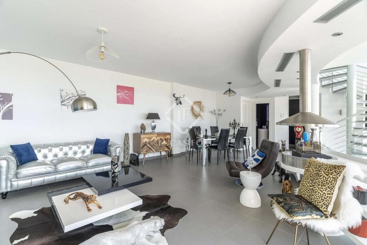 Sale of independent chalet in Calle Media, Altea
photo 2