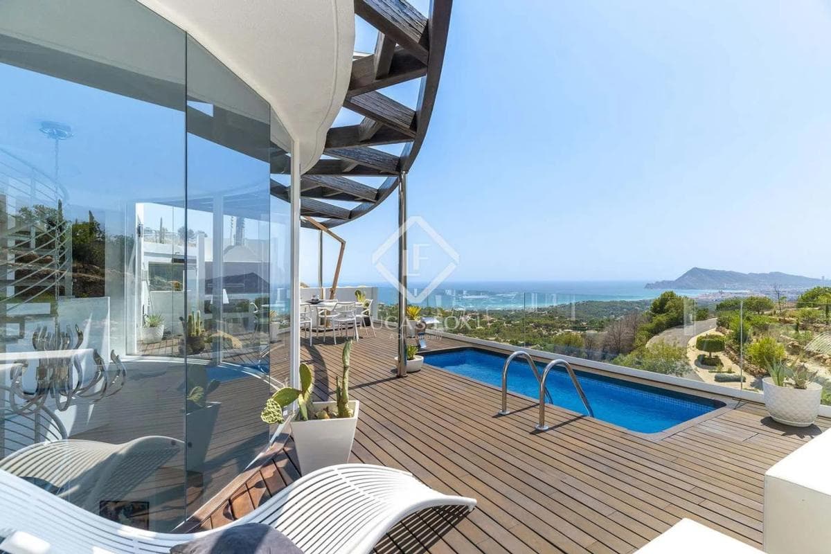 Sale of independent chalet in Calle Media, Altea
photo 5