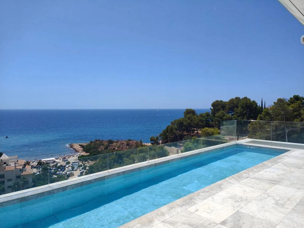 Sale of apartment in Calle Freu, Altea
photo 2