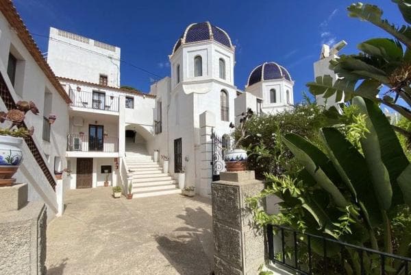 Chalet independiente en venta en Altea Pueblo, Altea
thumbnail 1