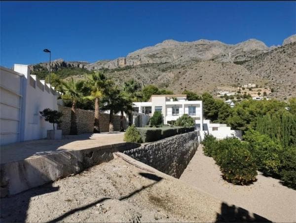Chalet independiente en venta en Calle Revoltes s/n, Altea
photo 1