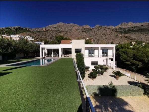 Chalet independiente en venta en Calle Revoltes s/n, Altea
thumbnail 1