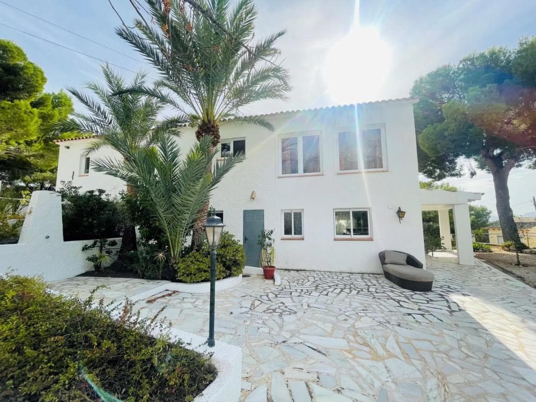 Sprzedaż niezależnego domku jednorodzinnego w Altea la Vella, Altea photo 4