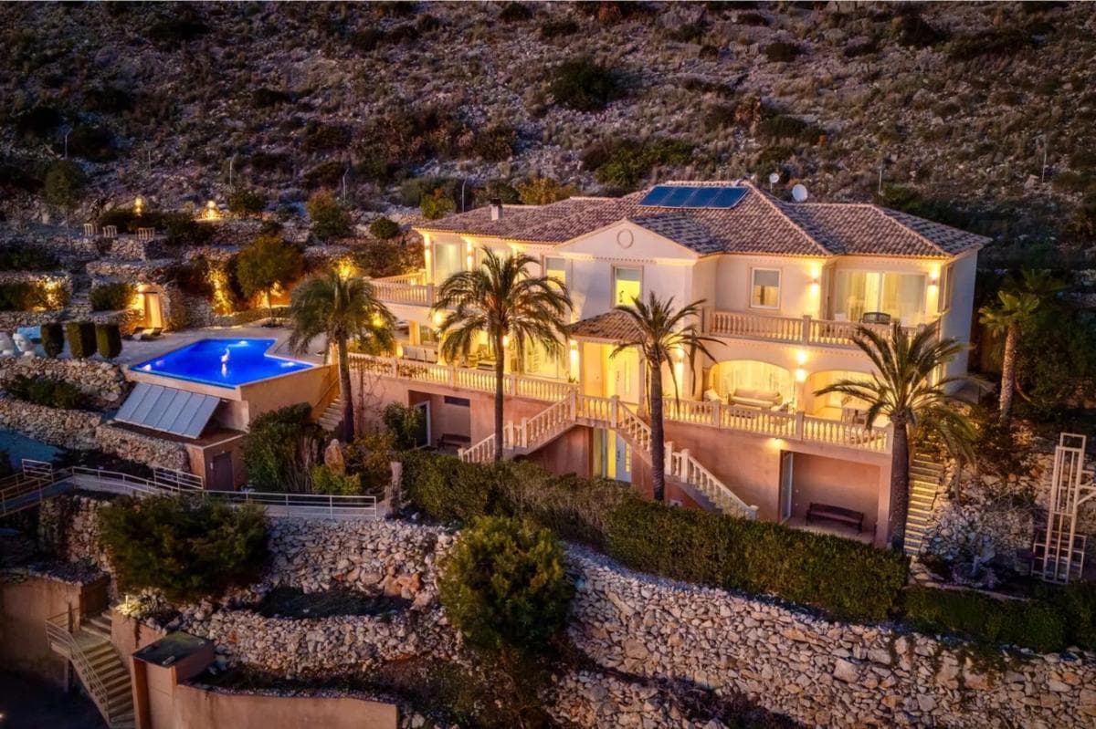 Sprzedaż niezależnego domku jednorodzinnego w Altea la Vella, Altea photo 5