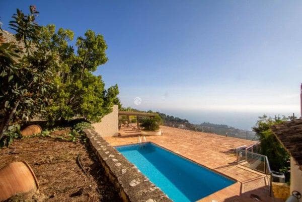 Chalet independiente en venta en Avenida Denia, Altea
photo 1