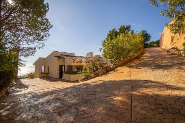 Chalet independiente en venta en Avenida Denia, Altea
thumbnail 1