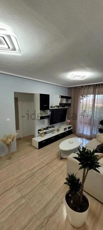 Venta de piso en Avenida Mestral, La Villajoyosa / Vila Joiosa
photo 2