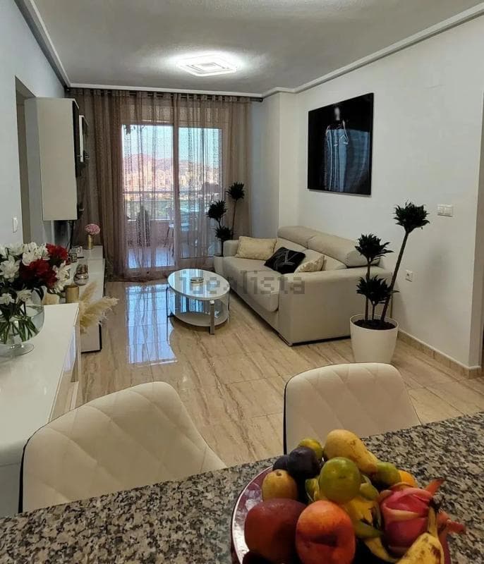 Venta de piso en Avenida Mestral, La Villajoyosa / Vila Joiosa
photo 5