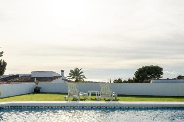 Chalet independiente en venta en Benimeit-Tabaira, Moraira
photo 1