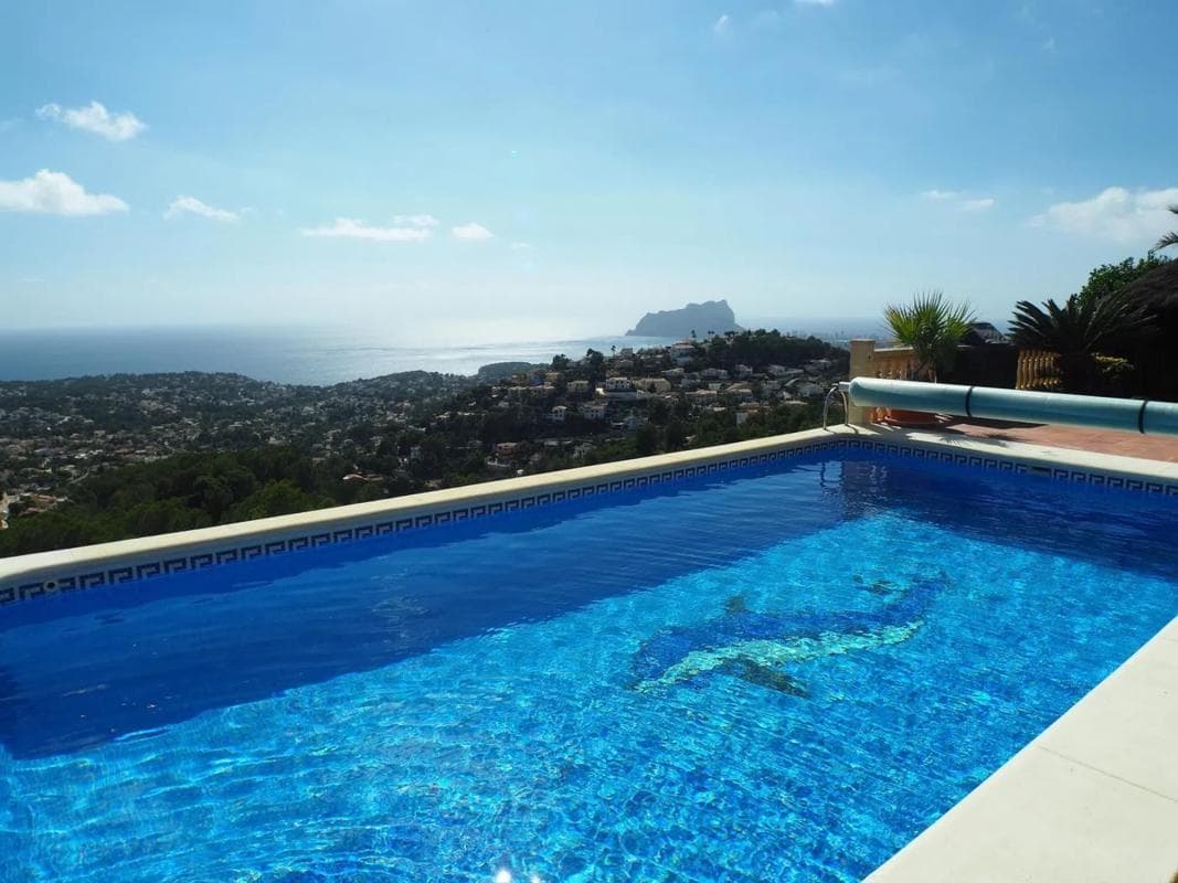 Sale of independent chalet in Pinar de Advocat-Cometa, Moraira
photo 2
