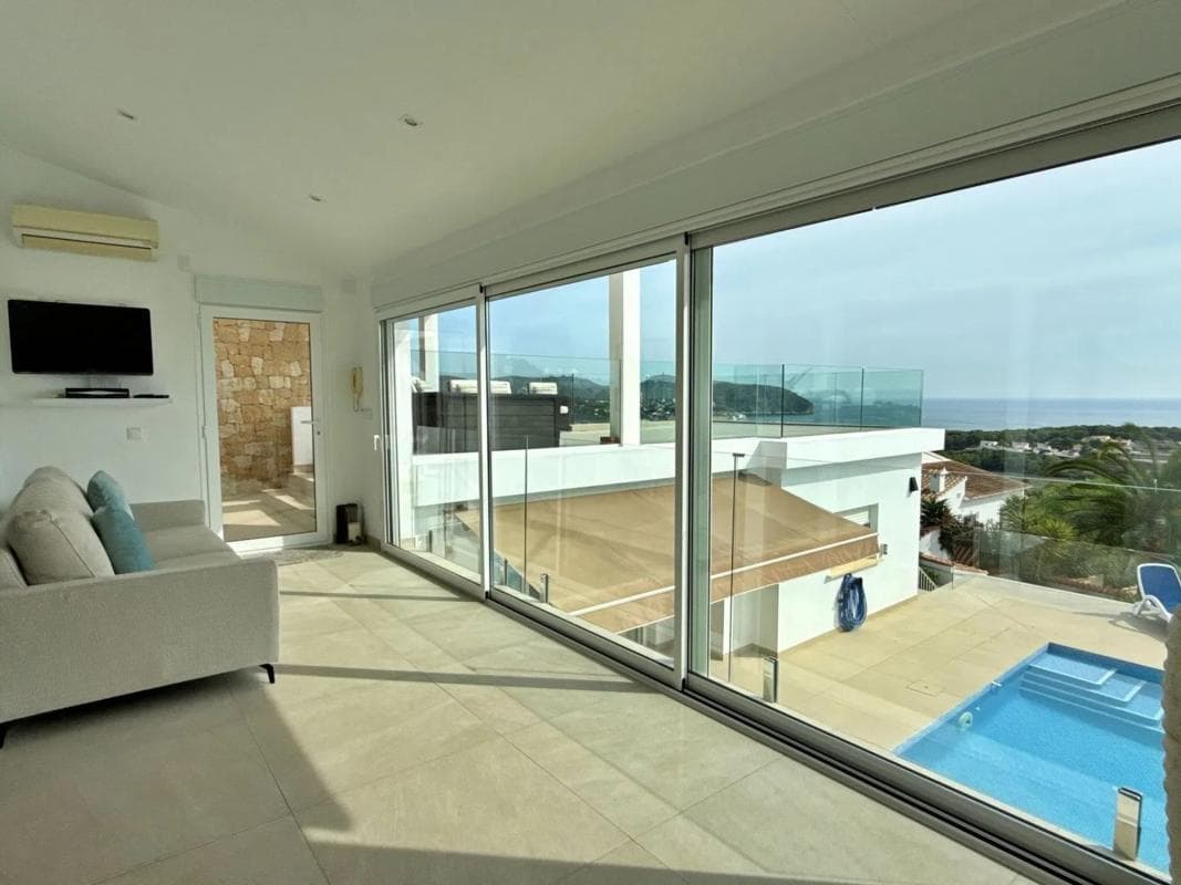Sale of independent chalet in Pinar de Advocat-Cometa, Moraira
photo 5