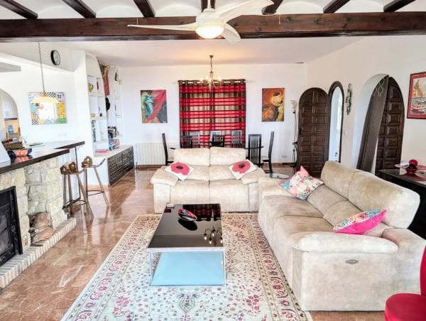 Chalet independiente en venta en Benimeit-Tabaira, Moraira
photo 1