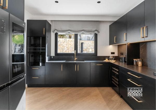 Chalet independiente en venta en Calle Golondrina, Moraira
thumbnail 1