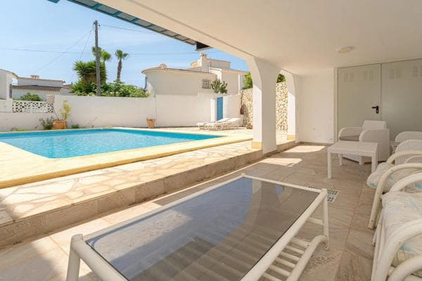 Chalet independiente en venta en Benimeit-Tabaira, Moraira
thumbnail 1