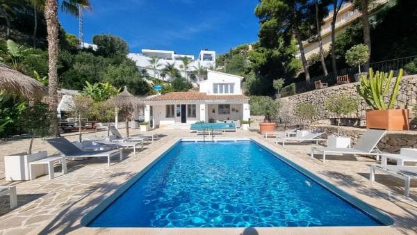 Chalet independiente en venta en Benimeit-Tabaira, Moraira
photo 1