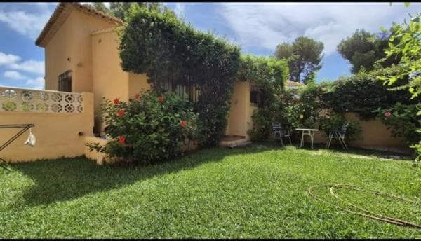 Chalet adosado en venta en Pinar de Advocat-Cometa , Moraira thumbnail 2