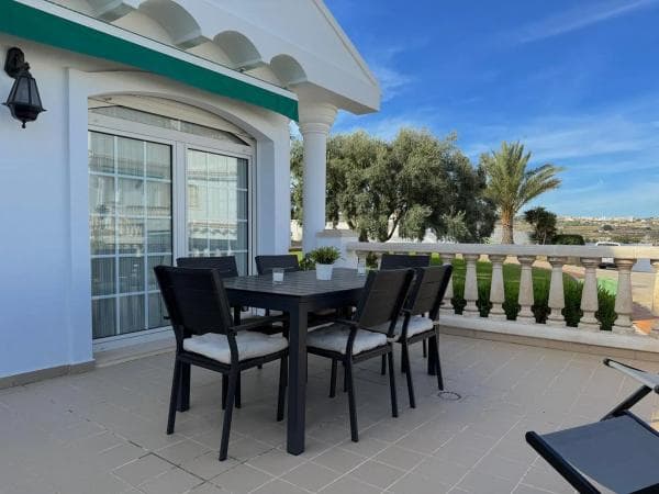 Chalet pareado photo 1