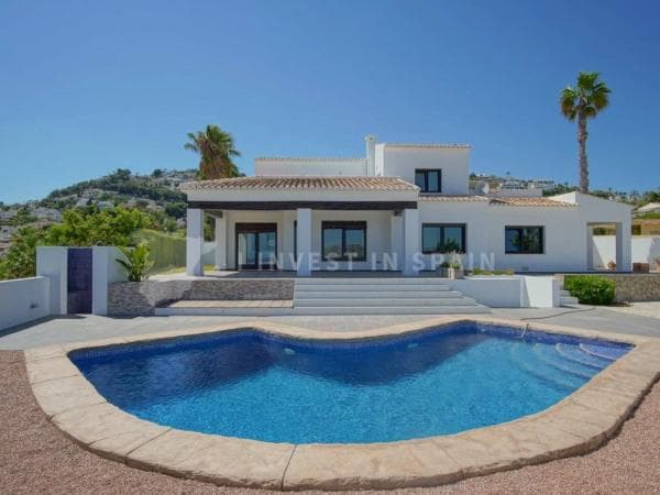 Chalet independiente en venta en Benimeit-Tabaira, Moraira
photo 1