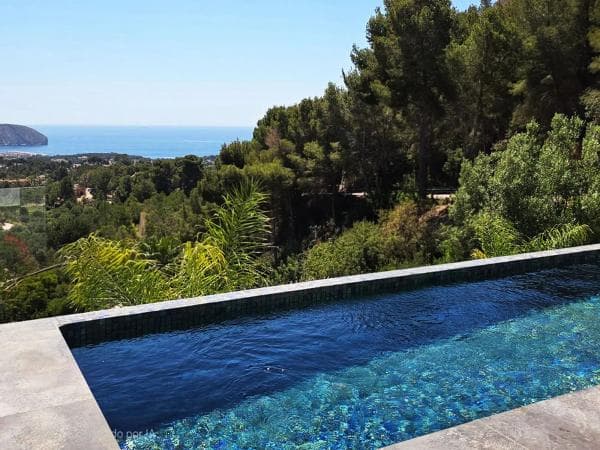 Chalet independiente en venta en Benimeit-Tabaira, Moraira
photo 1
