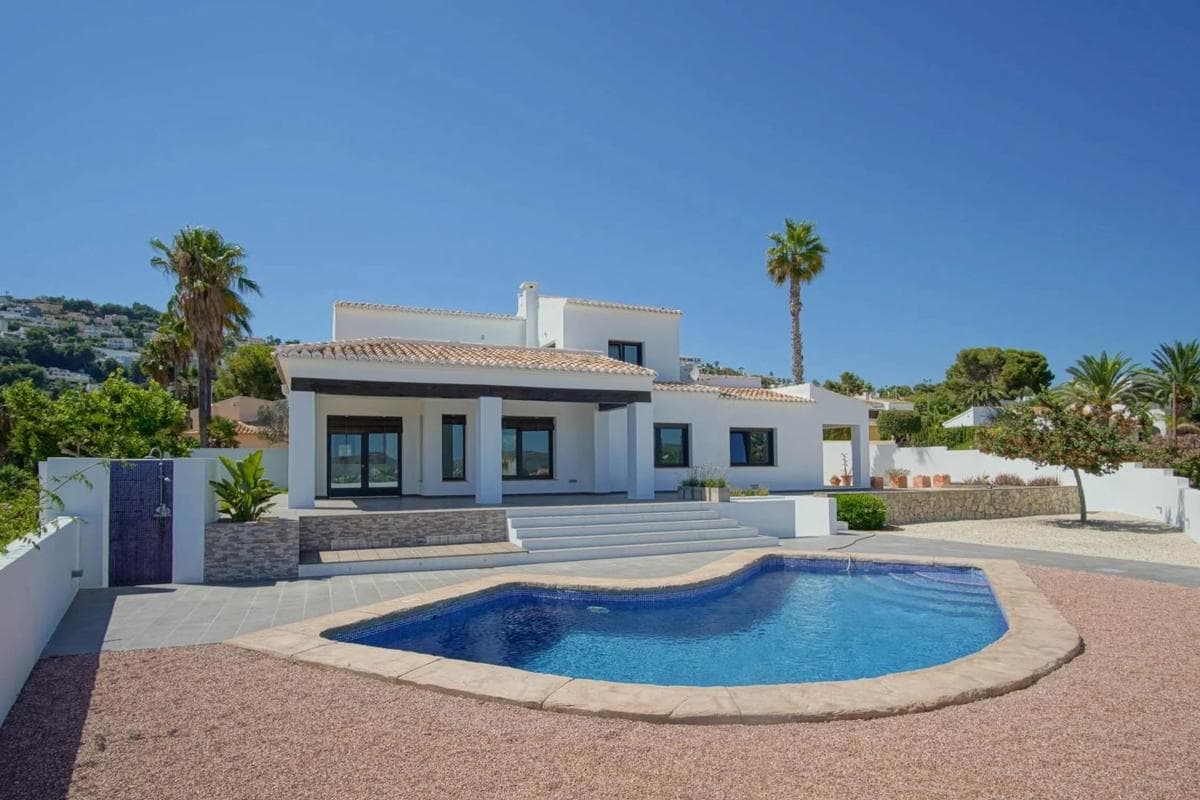 Sale of independent chalet in Benimeit-Tabaira, Moraira
photo 2