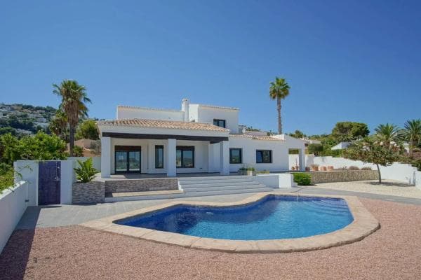 Chalet independiente en venta en Benimeit-Tabaira, Moraira
thumbnail 1