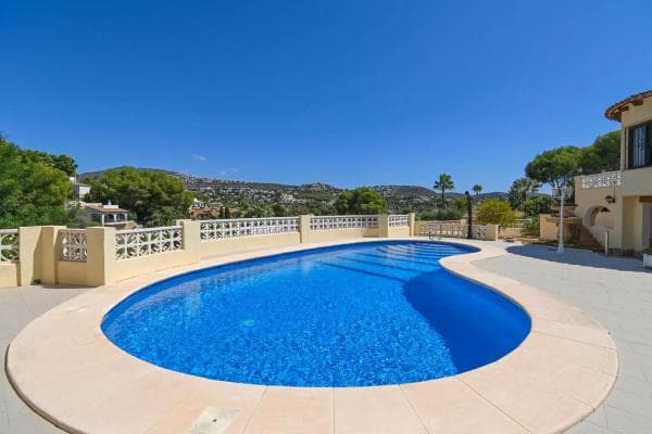 Chalet independiente en venta en Benimeit-Tabaira, Moraira
photo 1