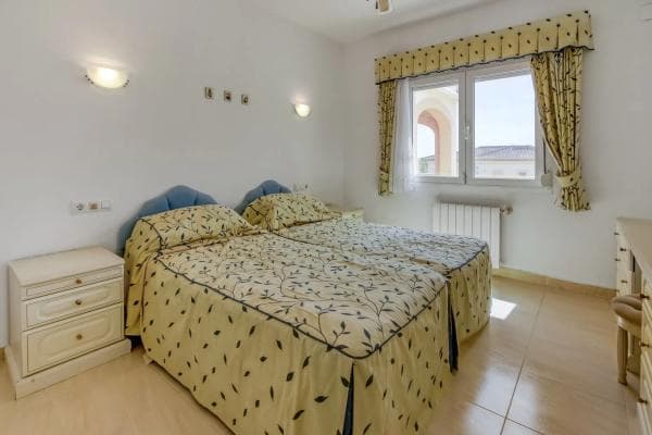 Chalet independiente en venta en Pinar de Advocat-Cometa, Moraira
photo 1