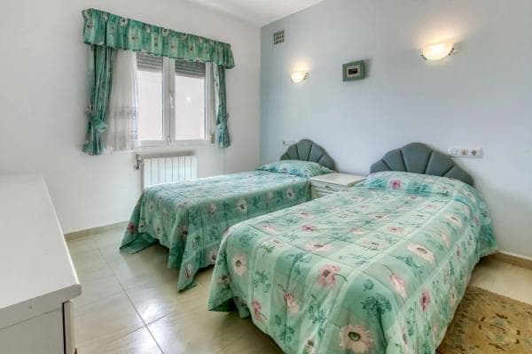 Chalet independiente en venta en Pinar de Advocat-Cometa, Moraira
thumbnail 1