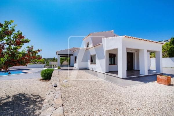 Chalet independiente en venta en Benimeit-Tabaira, Moraira
thumbnail 2