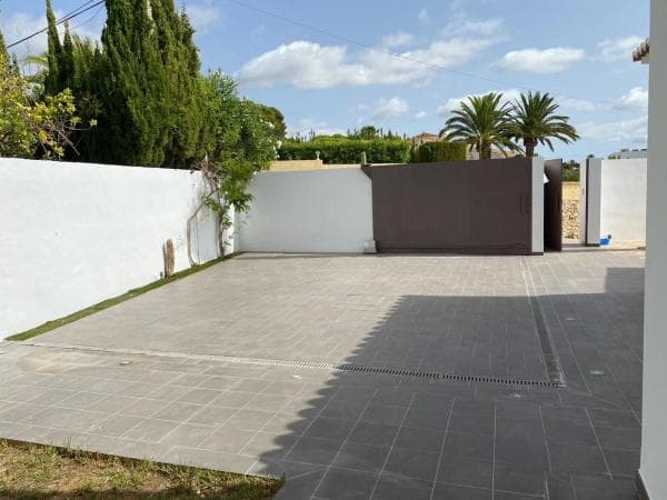 Chalet independiente en venta en Benimeit-Tabaira, Moraira
thumbnail 2
