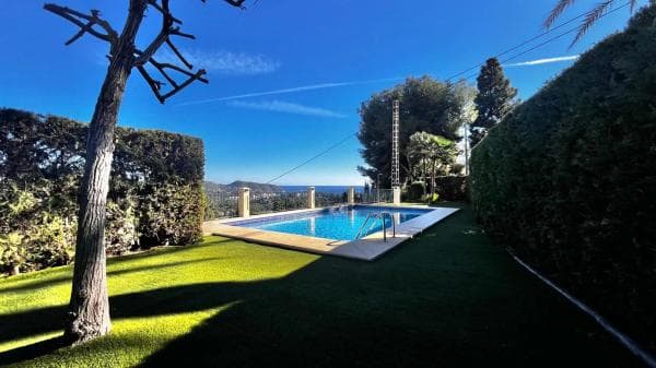 Chalet independiente en venta en Benimeit-Tabaira, Moraira
thumbnail 2