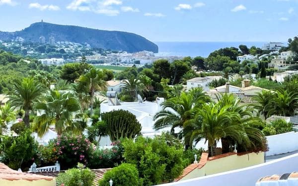 Chalet independiente en venta en Benimeit-Tabaira, Moraira
thumbnail 1