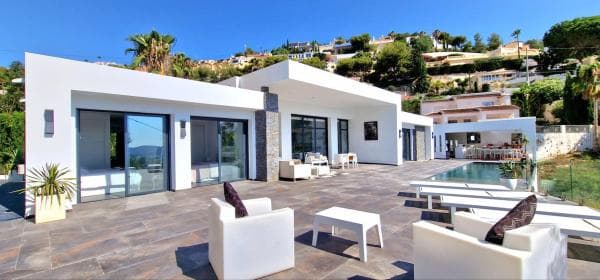 Chalet independiente en venta en Pinar de Advocat-Cometa, Moraira
thumbnail 1