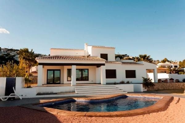 Chalet independiente en venta en Calle Beniarjó, Moraira
photo 1