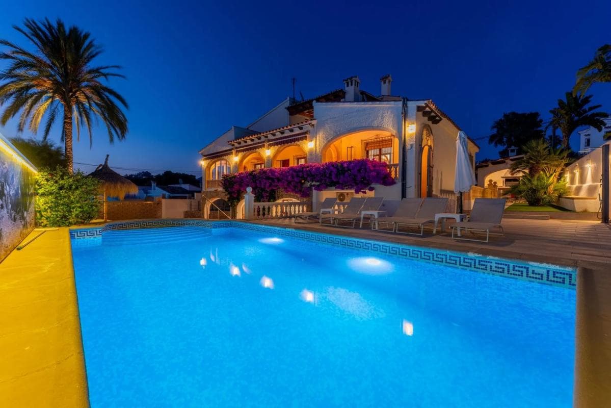 Продажа отдельного шале в El Portet-Pla del Mar, Морайра photo 3