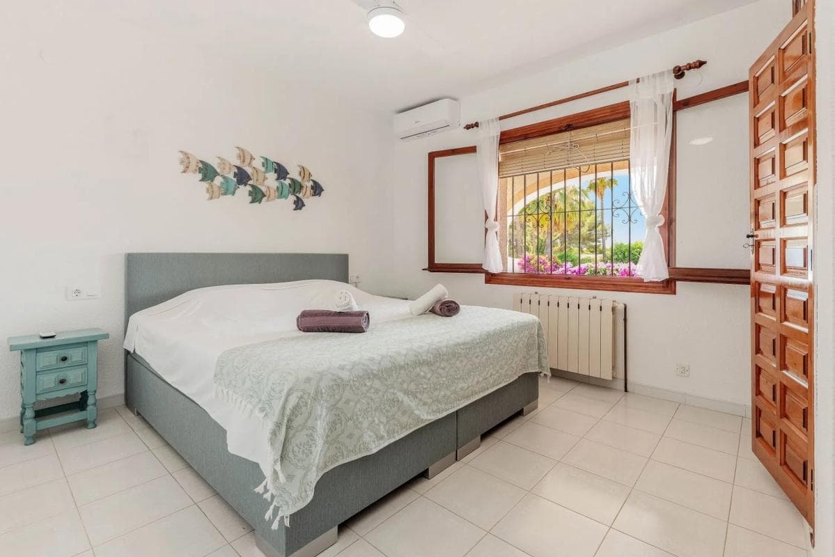 Продажа отдельного шале в El Portet-Pla del Mar, Морайра photo 5