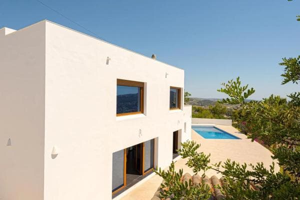 Chalet independiente en venta en Calle Benigànim, Moraira
thumbnail 1