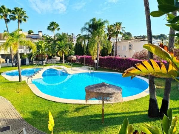 Chalet adosado en venta en Benimeit-Tabaira , Moraira thumbnail 1