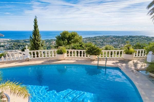 Chalet independiente en venta en Camino de Benimeit, Moraira
thumbnail 1