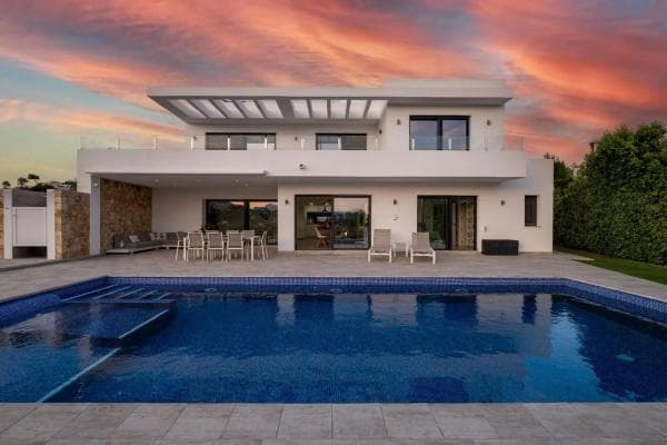 Chalet independiente en venta en Calle Mar de Creta, 1, Moraira
thumbnail 1